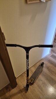 Freestyle koloběžka Street Surfing Ripper