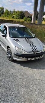 Peugeot 206 1,2 44kW r.v.2004