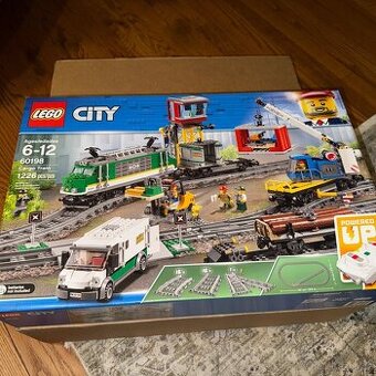 LEGO City Trains 60198 Nákladní vlak
