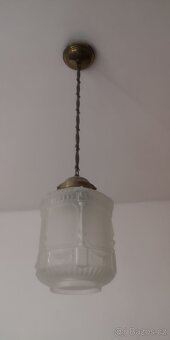 Starožitný lustrr a nástěnná lampa