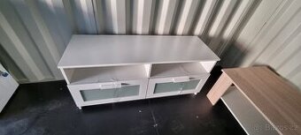 Stolek pod tv Ikea