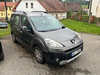 Peugeot Partner (Citroen Berlingo) 7 míst, 1.6 HDi, rv 2011
