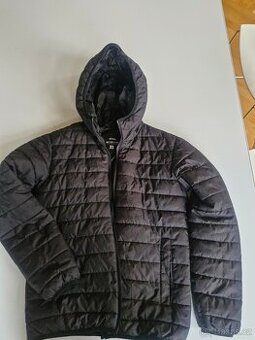 Sinsay - Prošívaná puffer bunda s kapucí