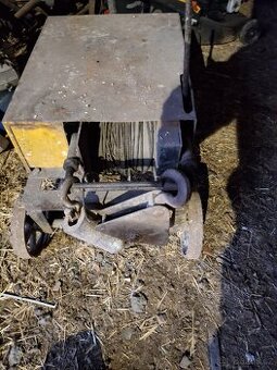 Stavební vrátek, svs100