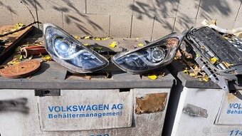 Hyundai i30 2012-2015 Přední svetla hezky stav