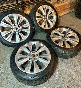 ALU Kola ŠKODA 5x112 R17 TWISTER Zimní Pneu 225/45/17