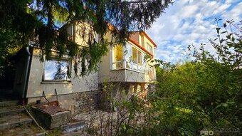 Prodej dvougenerační vily s velkým stavebním pozemkem, dvoug