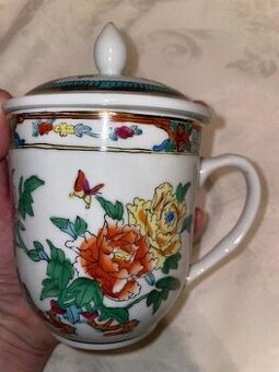 Čínský hrnek s pokličkou