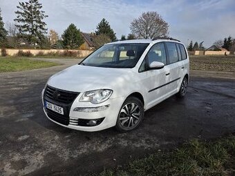 Volkswagen Touran 2009 1.9 Tdi