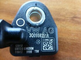 Senzor zrychlení-nárazu-tlaku-airbagu 3Q0959351A