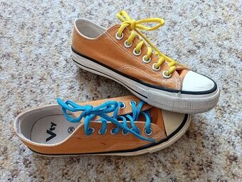 Plátěné tenisky Vty