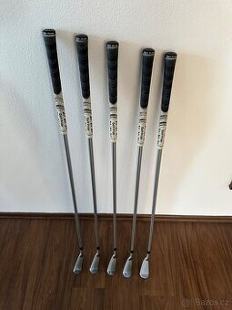 Prodám set želez Nike, P-6, shaft tuhosti R