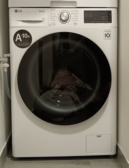 Nová pračka LG -  za půlku kupní ceny