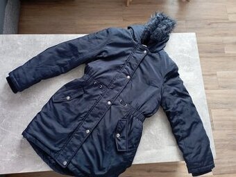 Dívčí zimní bunda vel. 140