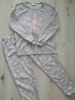 Pyžamo s vločkou