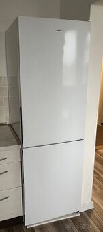 Lednička se spodním mrazákem Candy