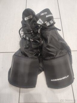 Hokejové kalhoty, ribana, suspenzory, nákrčník