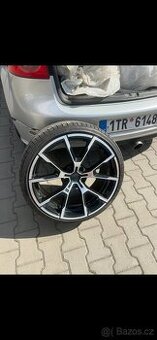 Kola na BMW 5x120 r19 a r18. Cena 10000kč za sadu