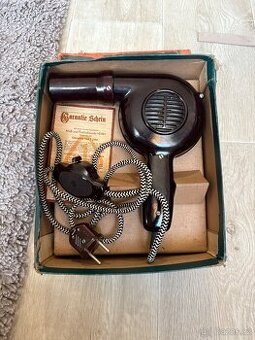 PRODÁM STARÝ FEN Efbe Z ROKU 1959 SBĚRATELSKÝ KOUSEK