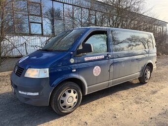 VW Transporter 2.5TDI 96kW 8MÍST