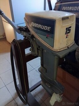 Prodám lodní motor Evinrude 15 HP