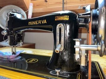 Šicí stroj MINERVA