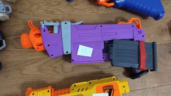 NERF ve stylu Fortnite,funkční ve velmi pěkném stavu