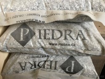 Kamenný koberec Piedra