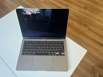 MacBook Air 13'' - M1 / 8 GB RAM / 256 GB