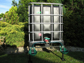 Nádže IBC kontejnery 1000 a 600l sestava pro napajení