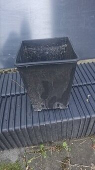 Květináč plastový 15x15x20 cm - 4 l