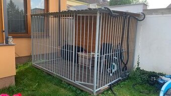 nepoužitý Venkovní kotec pro psa 3 x 2 m + střecha a podlaha