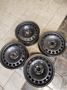 4 ks Ocelové/plechové disky OE VW 5x112