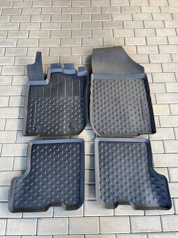 Dacia Sandero II gumové koberce