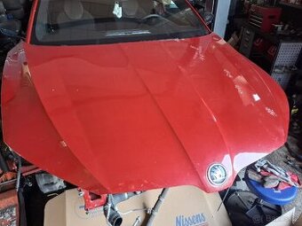 Prodám kapotu na Škoda Superb 3 facelift