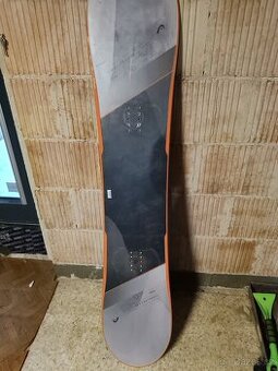 snowboard Head flocka LFW2.0 4d. Full set s boty a vázáním