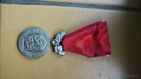Stříbrná medaile za zásluhy o obranu vlasti ČSSR