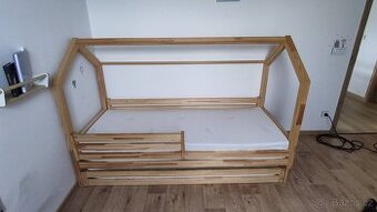 Domečková postel Elis Design s přistýlkou - komplet