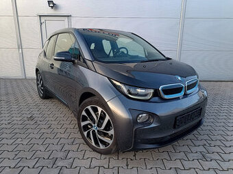 BMW i3 LED, kůže, šíbr, kamera, tepelko, velká naviagce