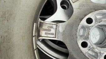 Zimní kola Fabia III 185/60 R15 Pirelli Snowcontrol