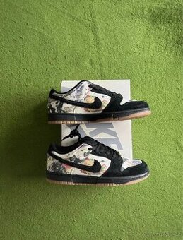 Nike SB Dunk Low Supreme Rammellzee