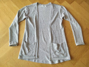 LEHKÝ TŘPYTIVÝ SVETŘÍK, H&M, vel. 140 - 1