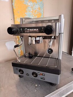 Kávovar FAEMA e98Compact s1