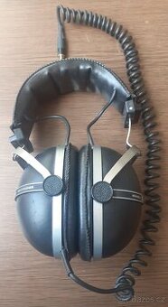 Sluchatka Pioneer SE-305