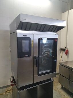 Konvektomat Convotherm 10GN s digestoří