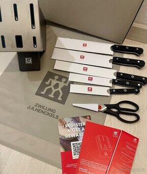 Zwilling Gourmet sada nožů s ostřícím blokem