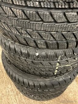 Zimní Pneu 205/50 r16