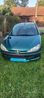 Peugeot 206, r. v. 2003