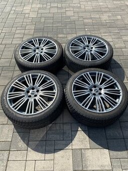Kola Land Rover, 275/40 R22, Good Year Ultra Grip Performanc