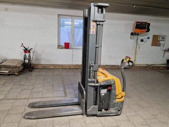 Ručně vedený VZV - triplex 5m zdvih